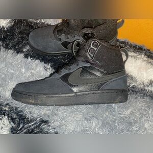 NIKE | Court Borough, Triple Black, Wool Lined | Youth 13.5C | Kids
